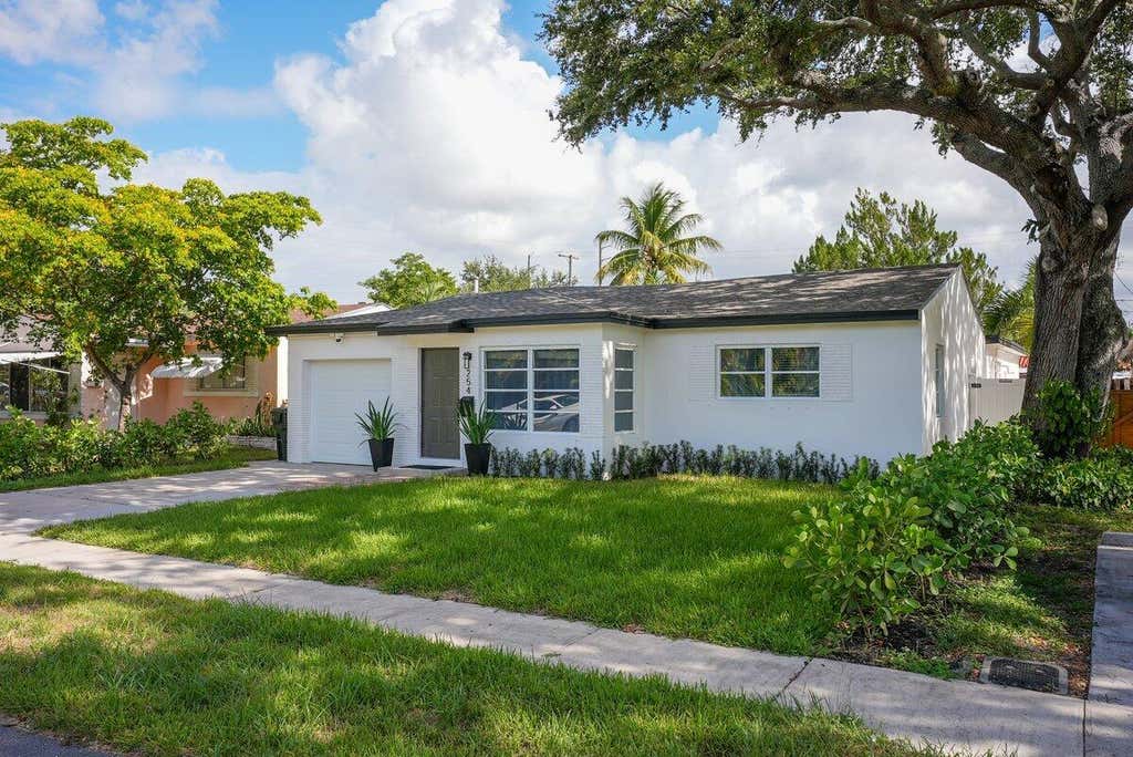 Photo of 254 SW 6th Street, Dania Beach, FL 33004 (MLS # B26055841)