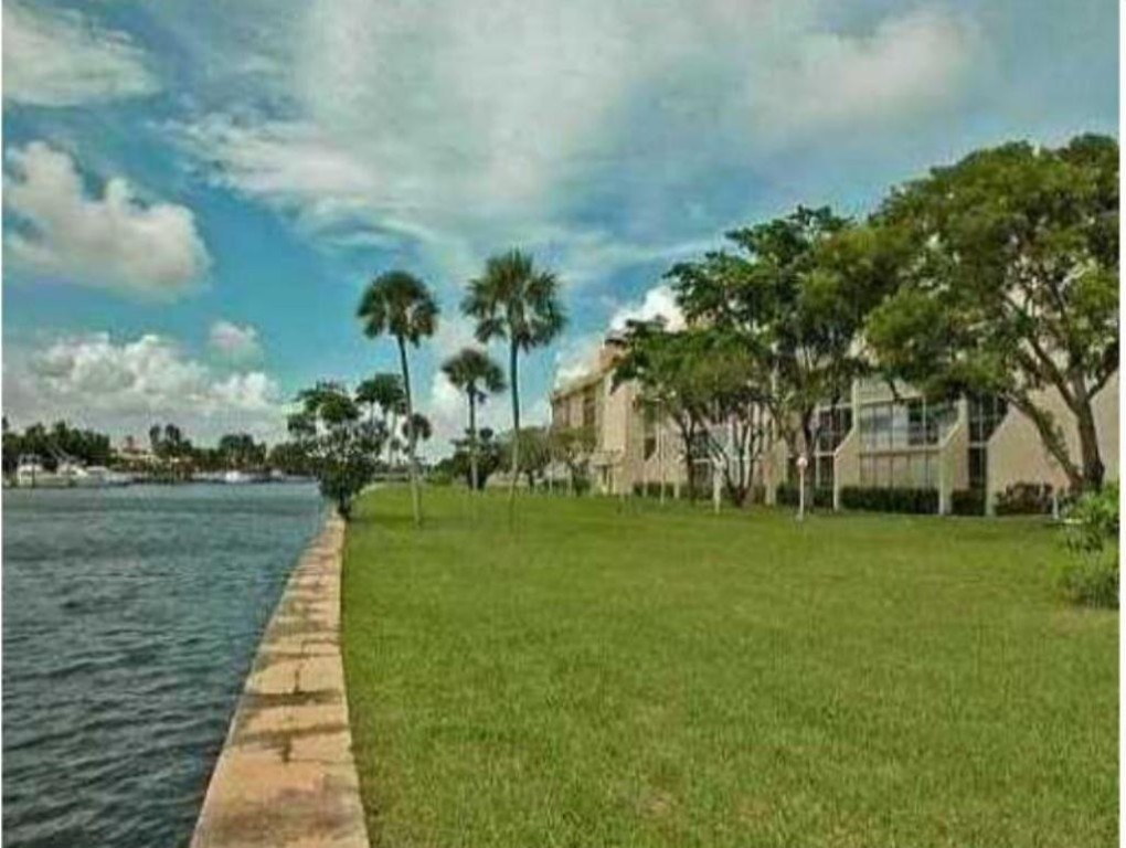 De Soto Park Condo - Residential Lease