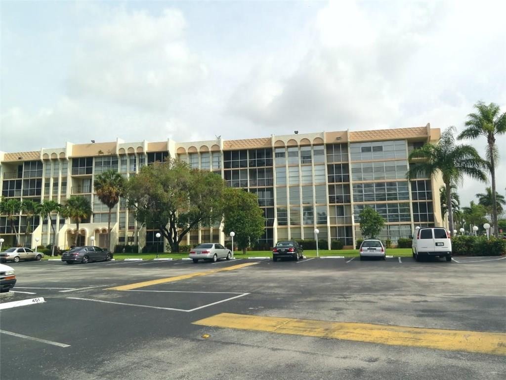De Soto Park Condo - Residential Lease