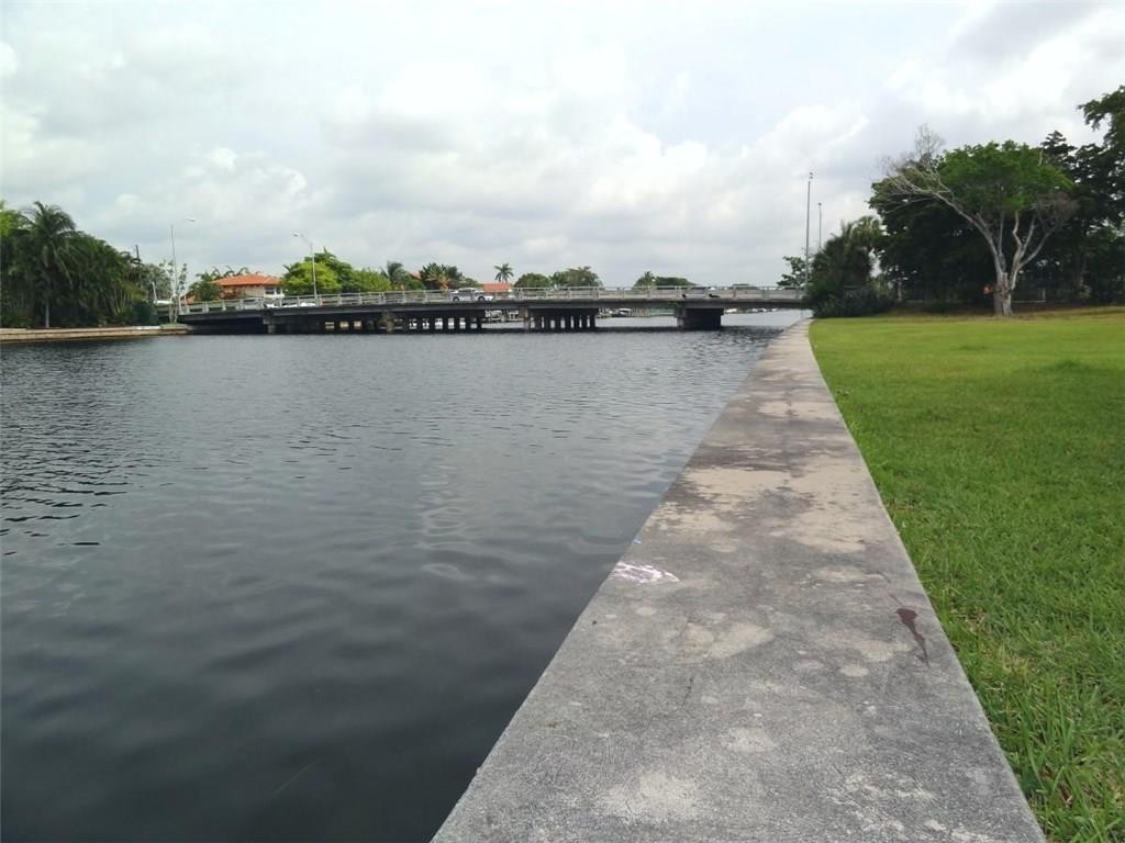 De Soto Park Condo - Residential Lease