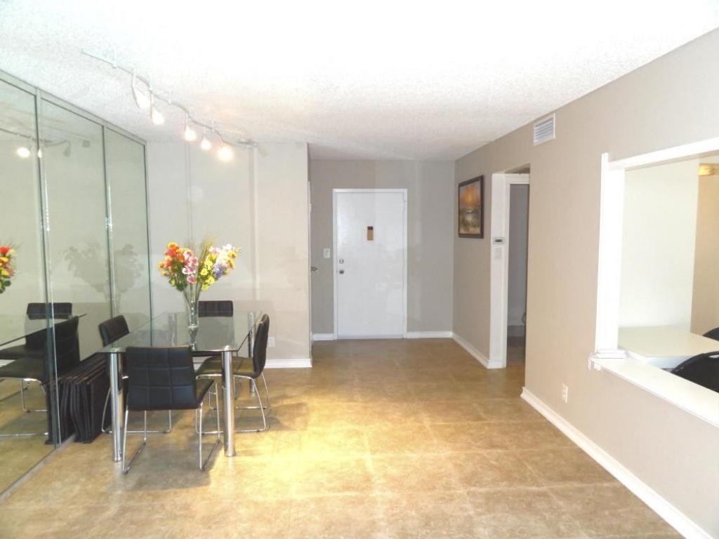 De Soto Park Condo - Residential Lease