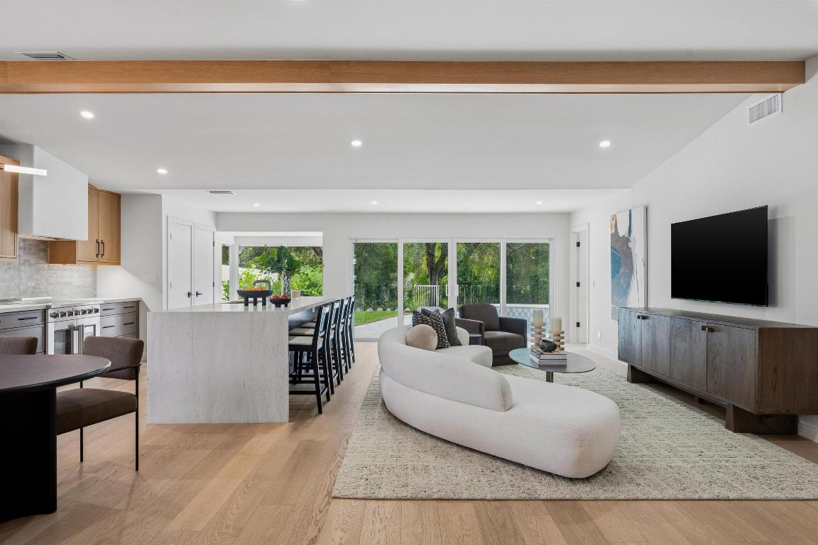 2458 Vista Del Prado Drive