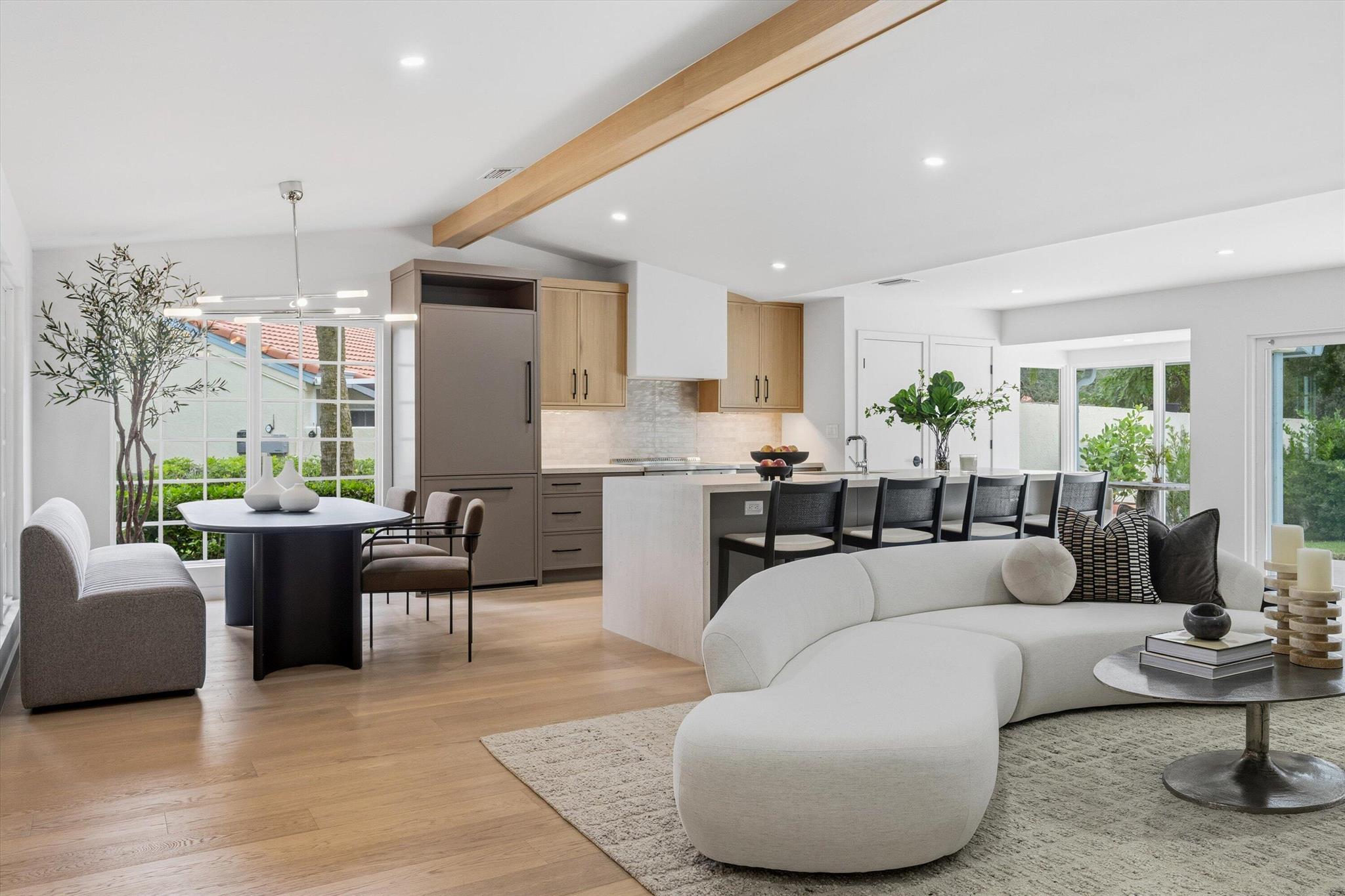 2458 Vista Del Prado Drive