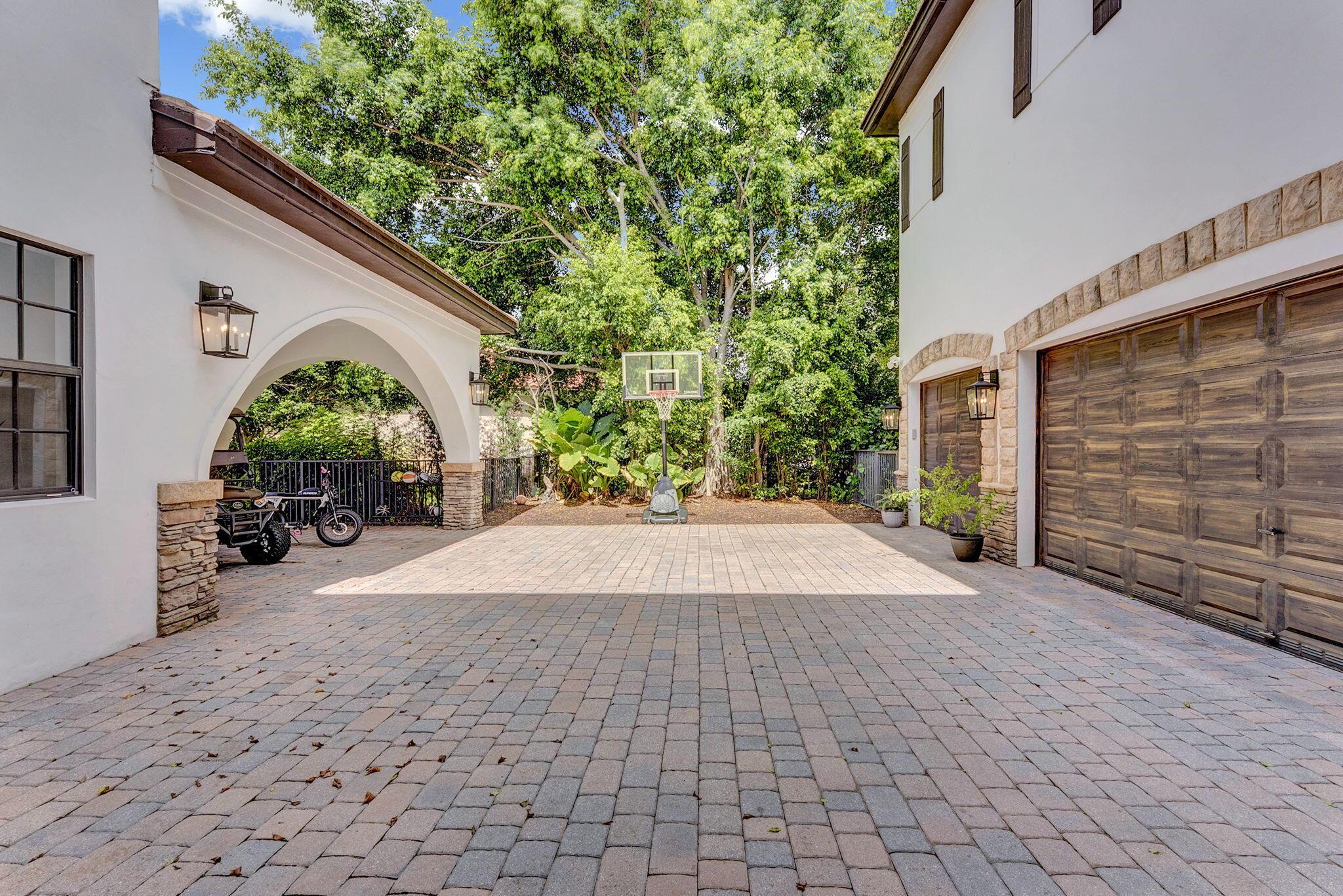 PARKLAND ESTATES 174 69 - Residential