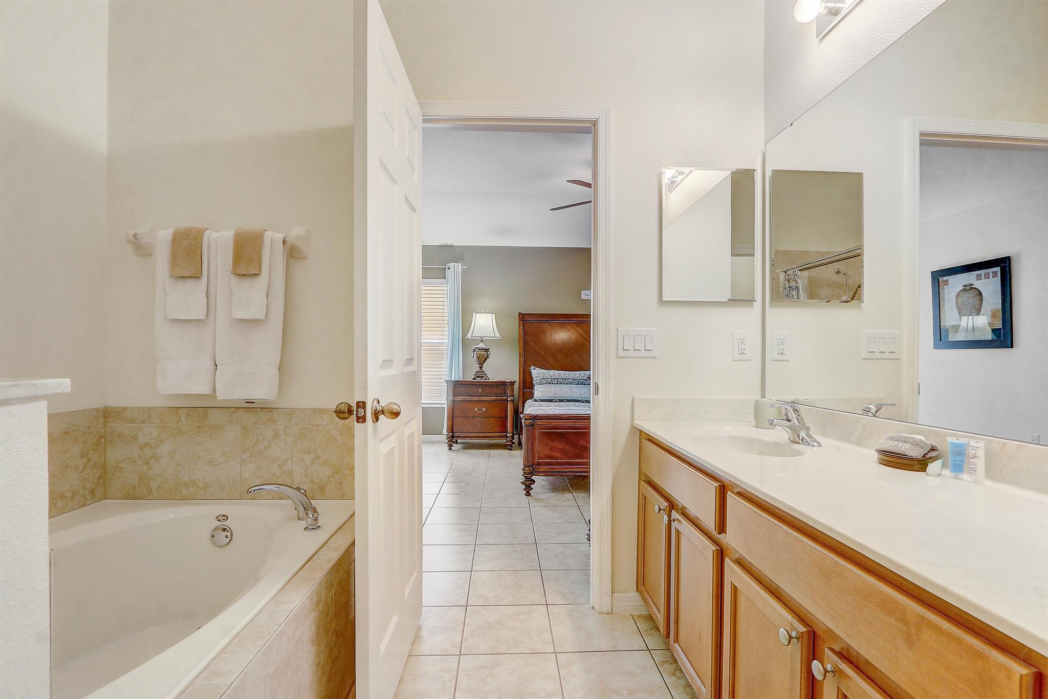 WATERSONG PH 01 - Residential