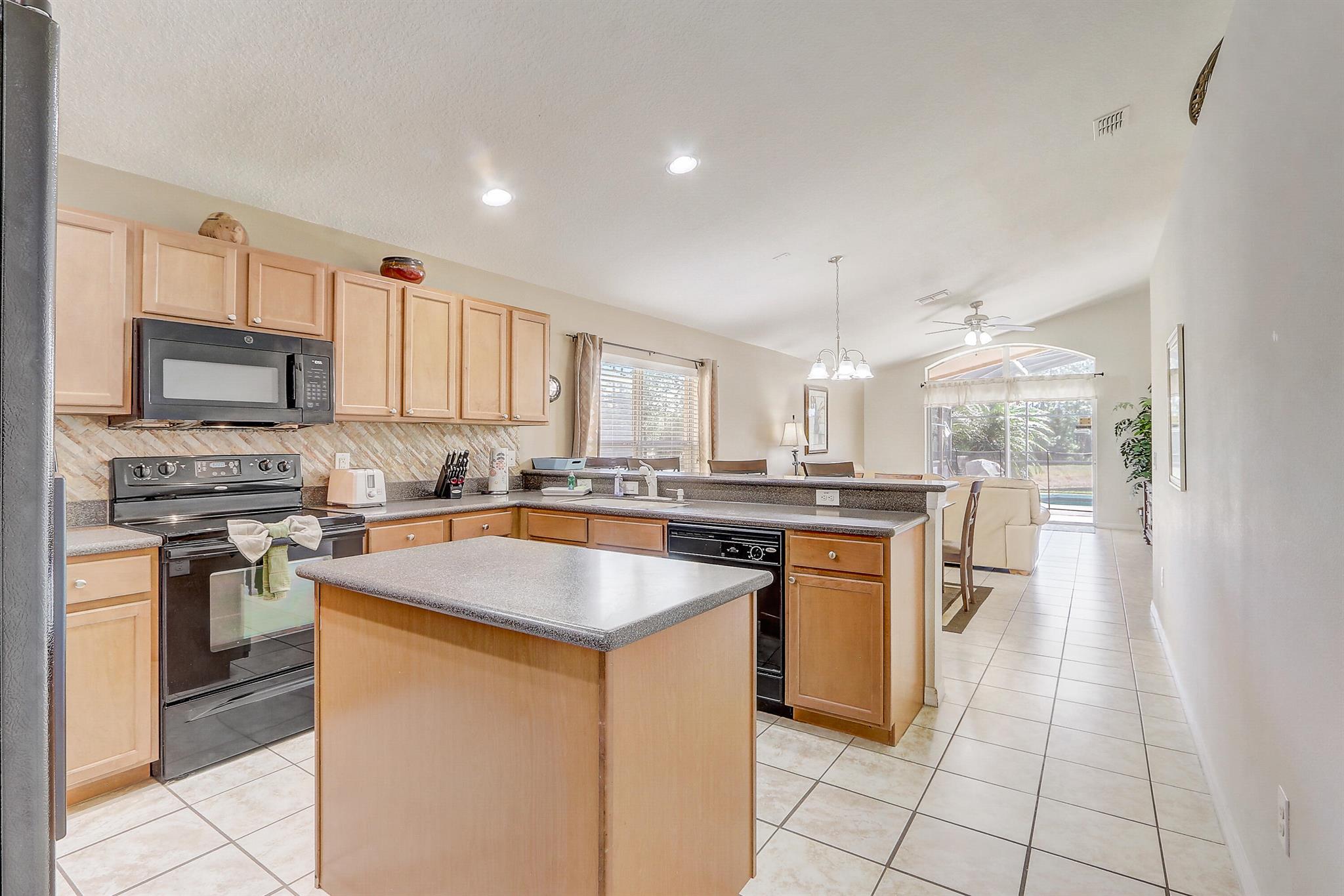 WATERSONG PH 01 - Residential