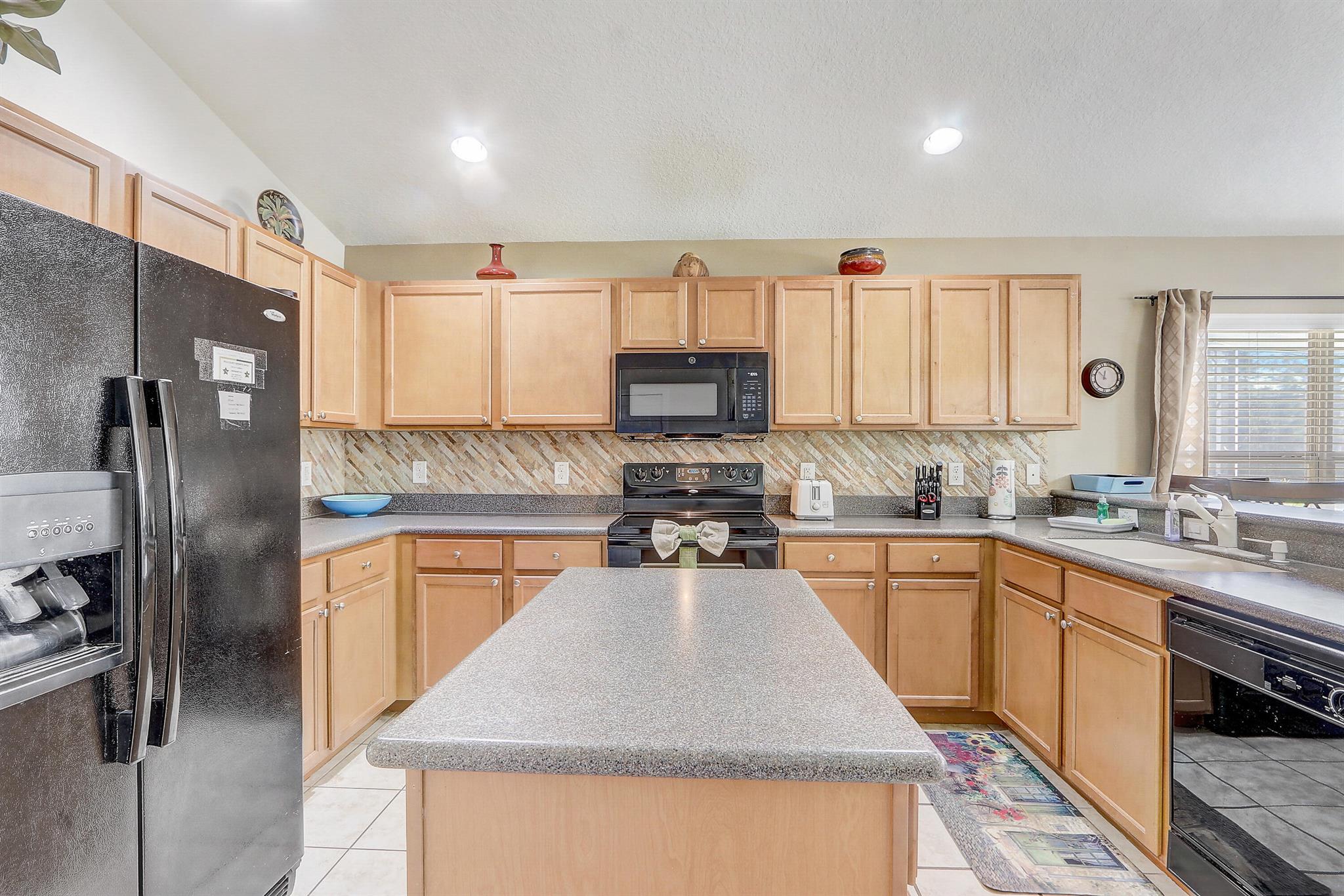 WATERSONG PH 01 - Residential