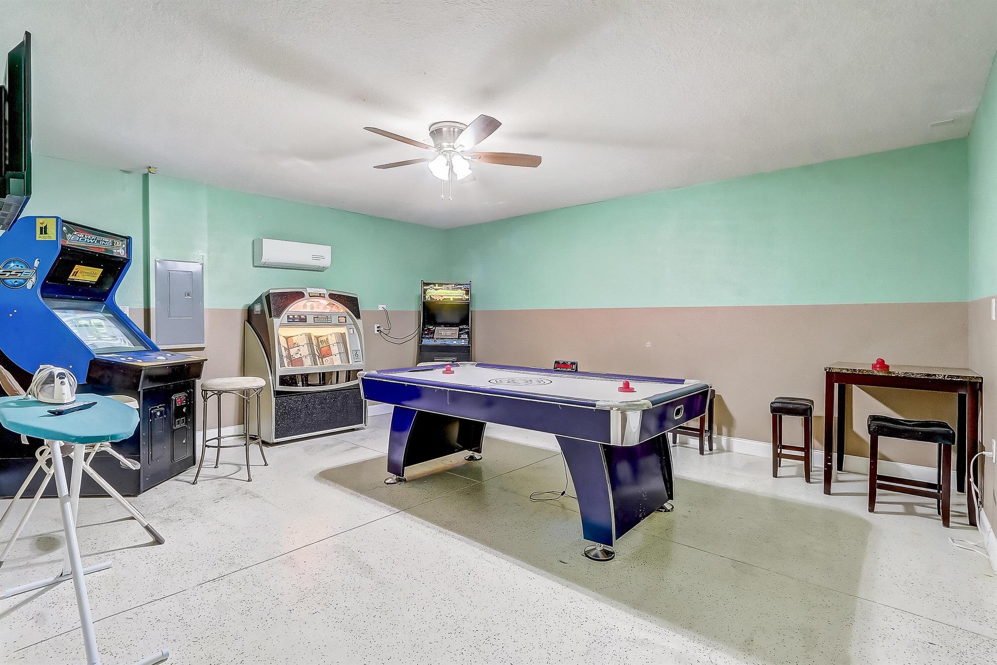 WATERSONG PH 01 - Residential