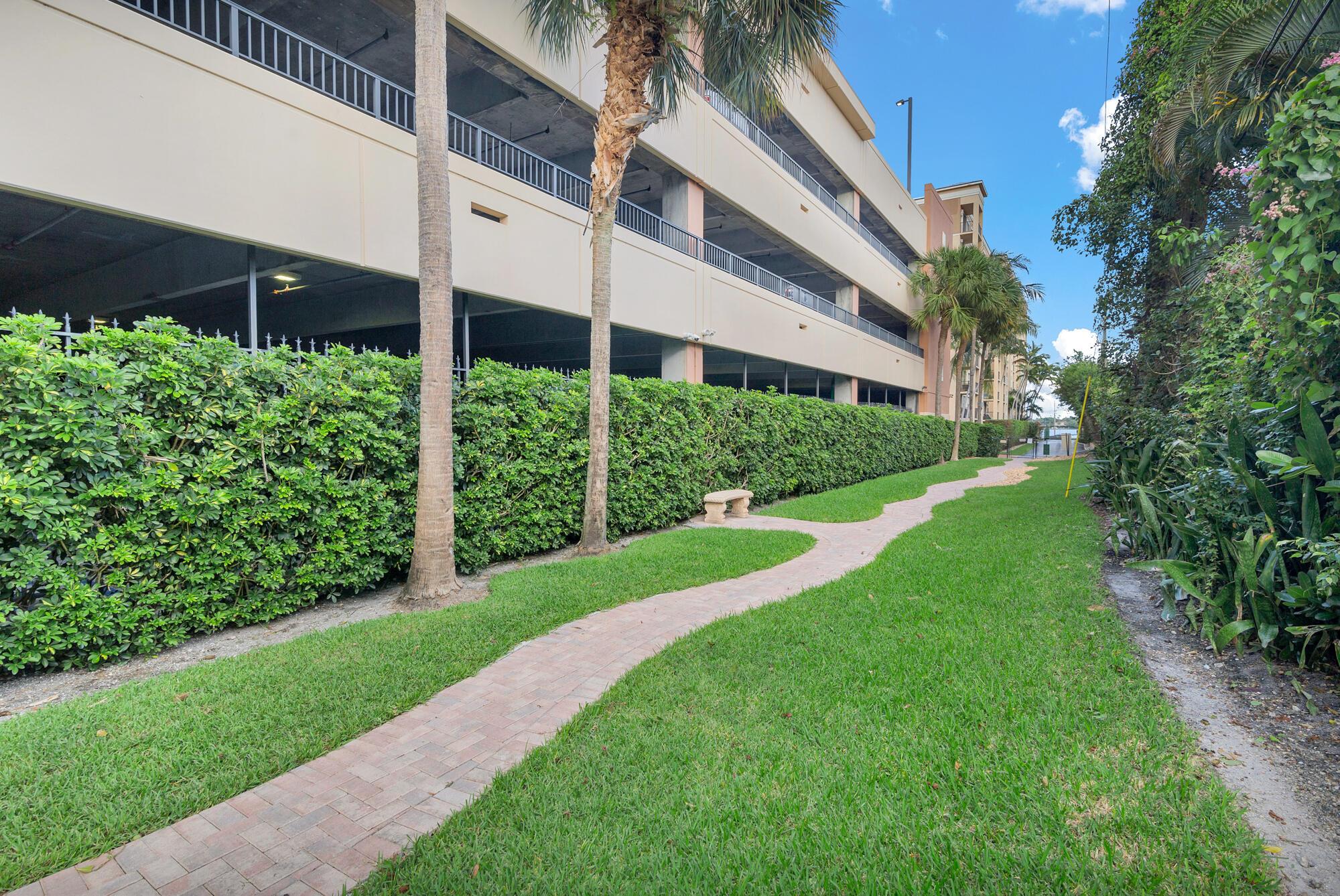 FLAGLER POINTE CONDO - Residential Lease