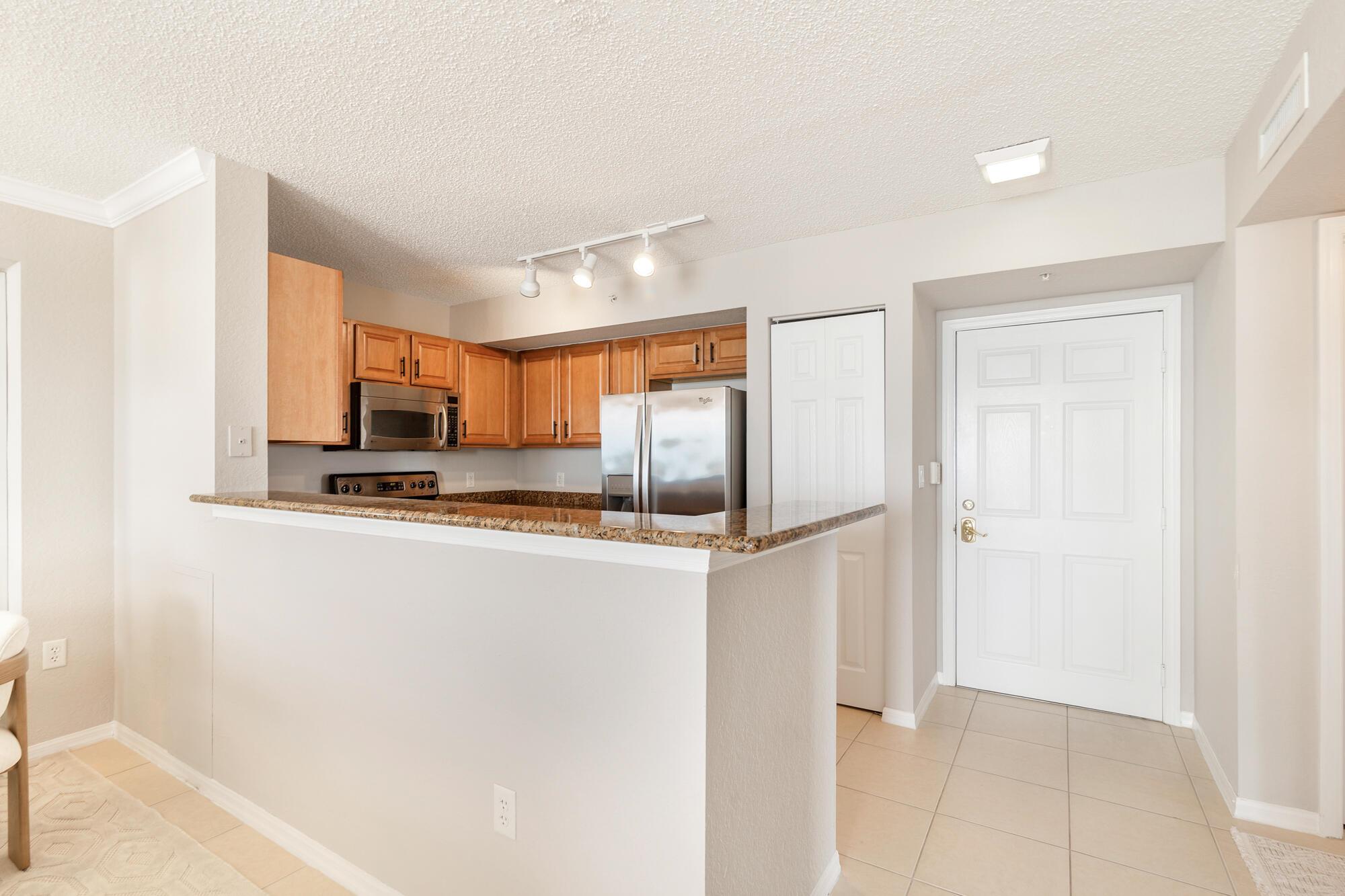 FLAGLER POINTE CONDO - Residential Lease