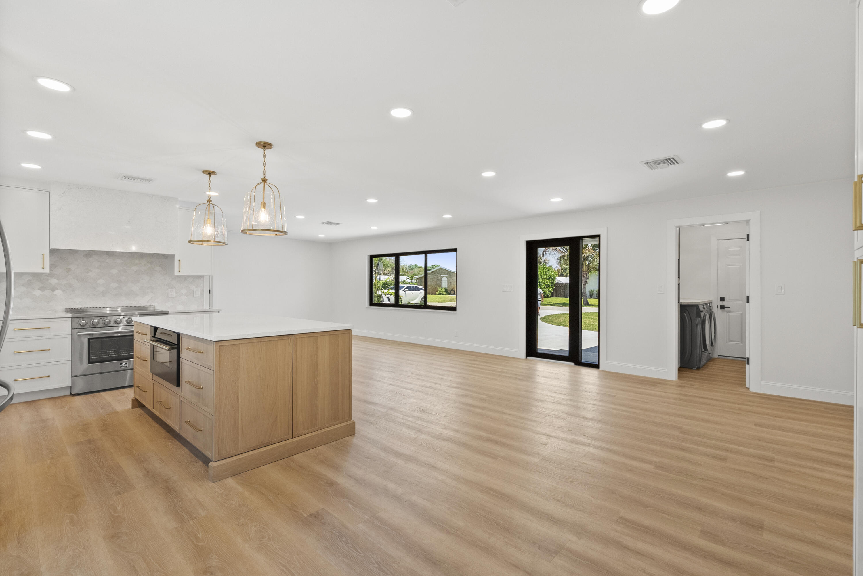JUPITER IN THE PINES - Residential