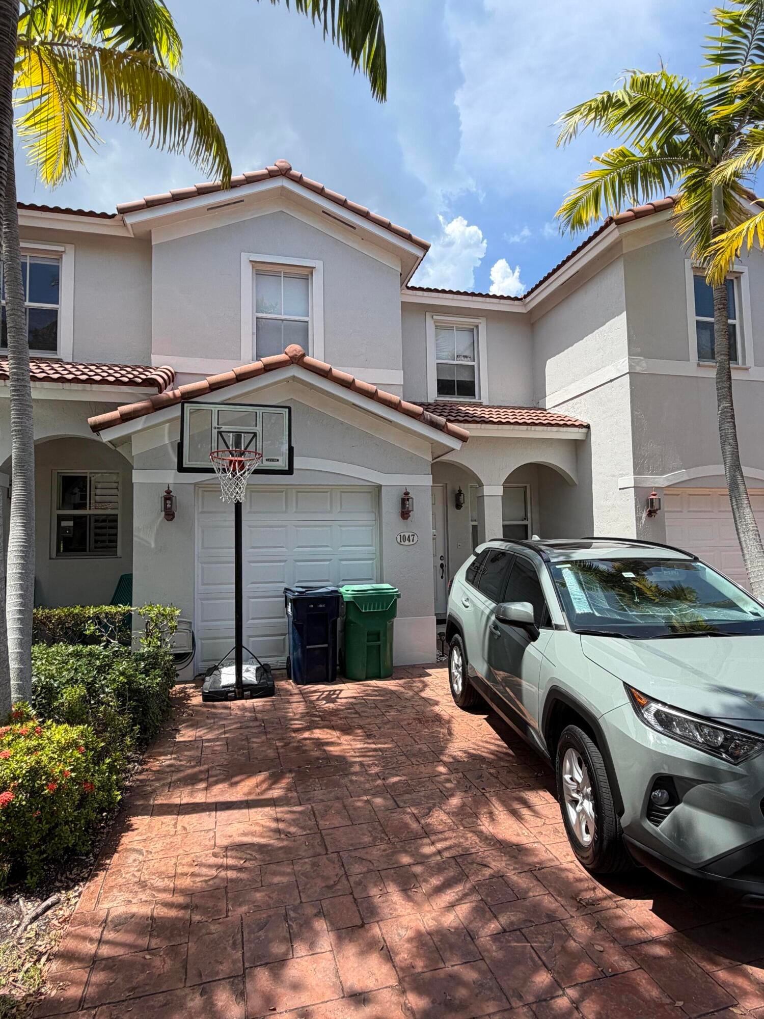 1047 NE 208th Street, Miami FL 33179
