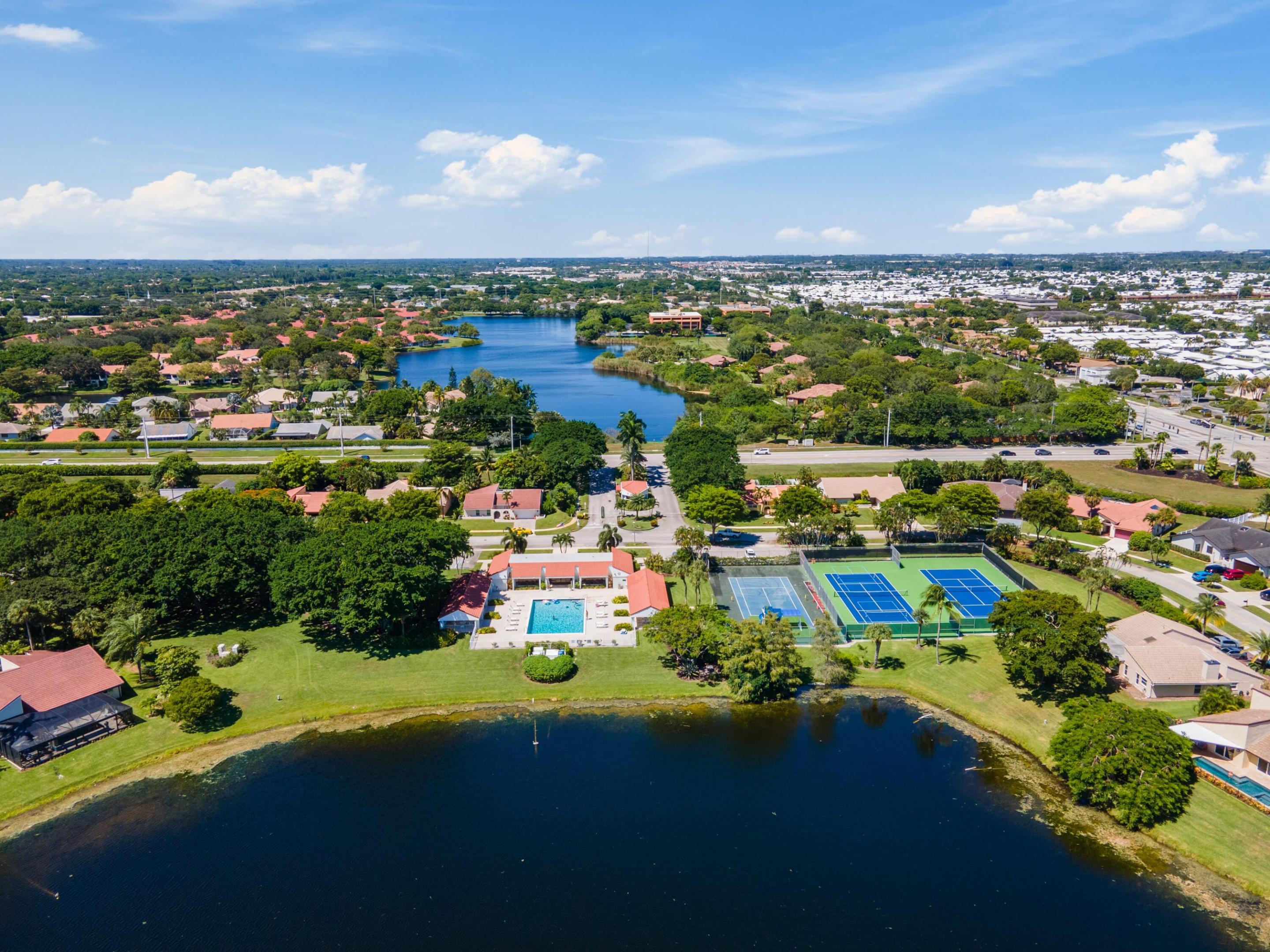 CRANBROOK LAKE ESTATES/ ESTATES OF SILVERLAKE - Residential
