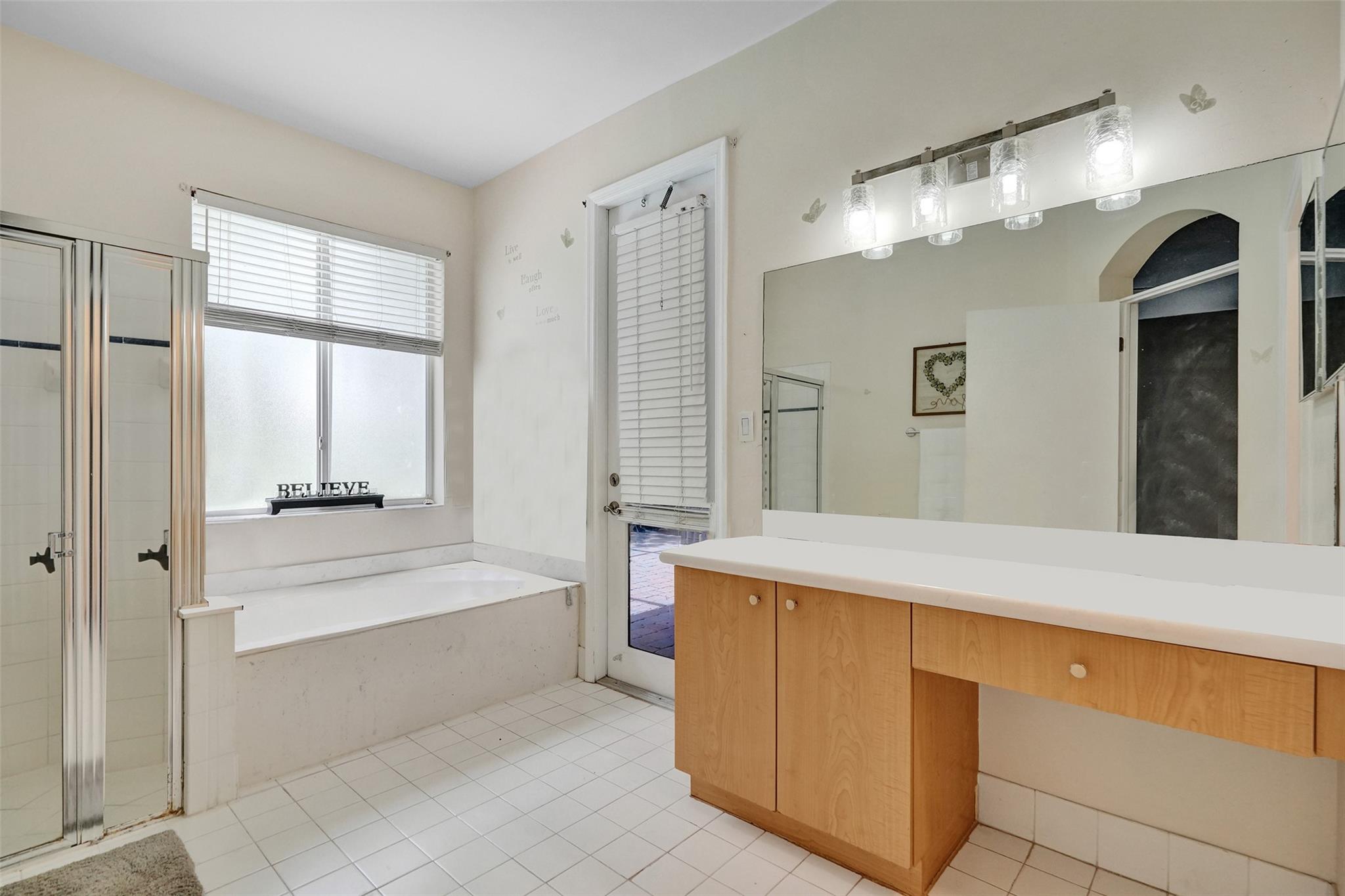WYNDHAM LAKES NORTH - Residential