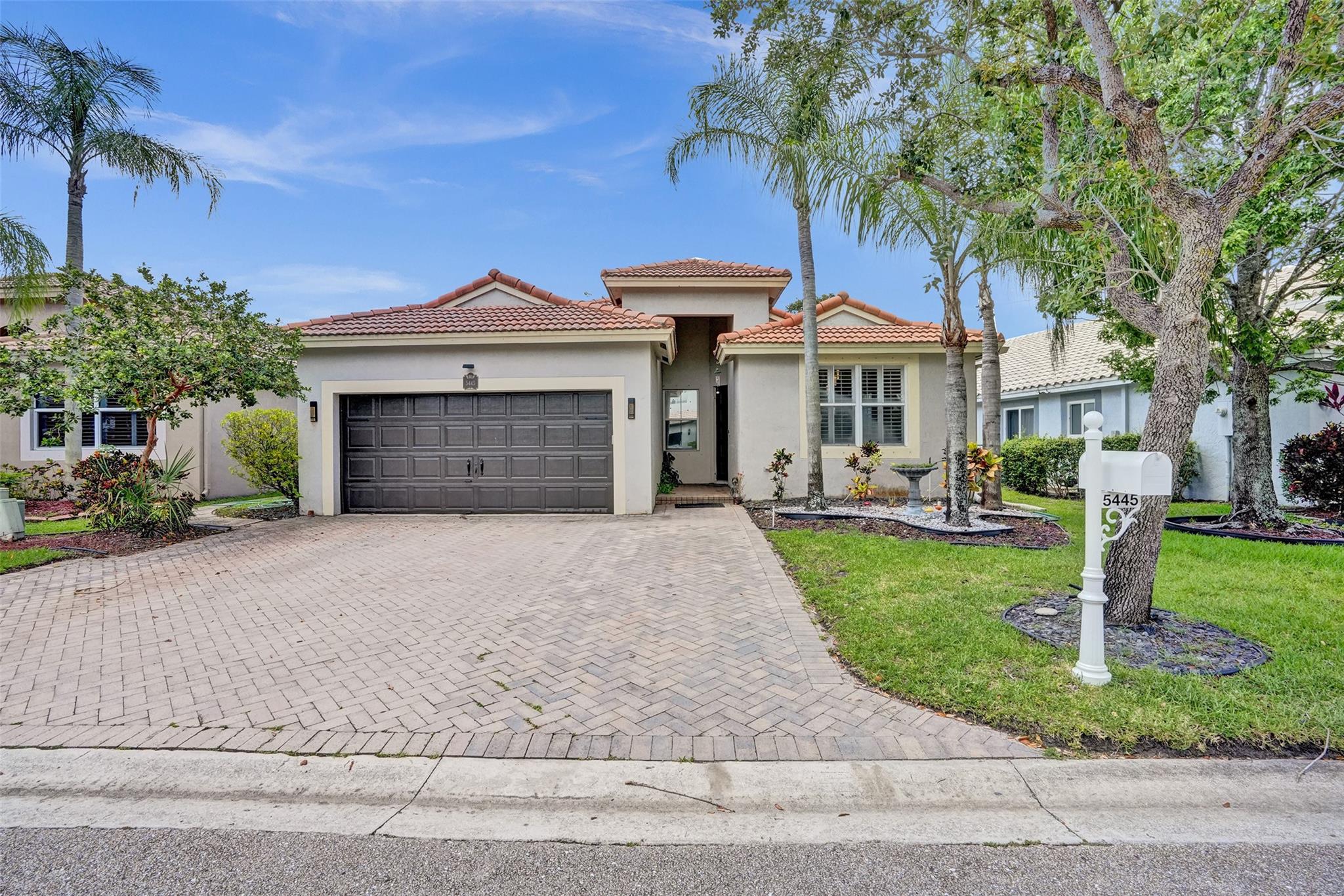 WYNDHAM LAKES NORTH - Residential