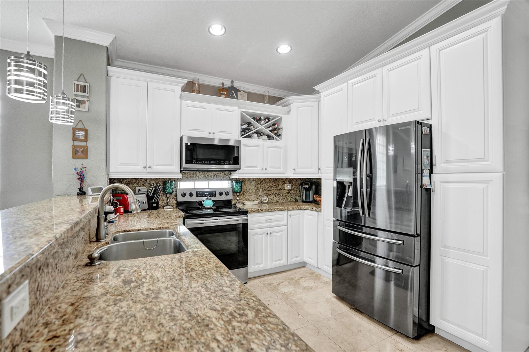 WYNDHAM LAKES NORTH - Residential