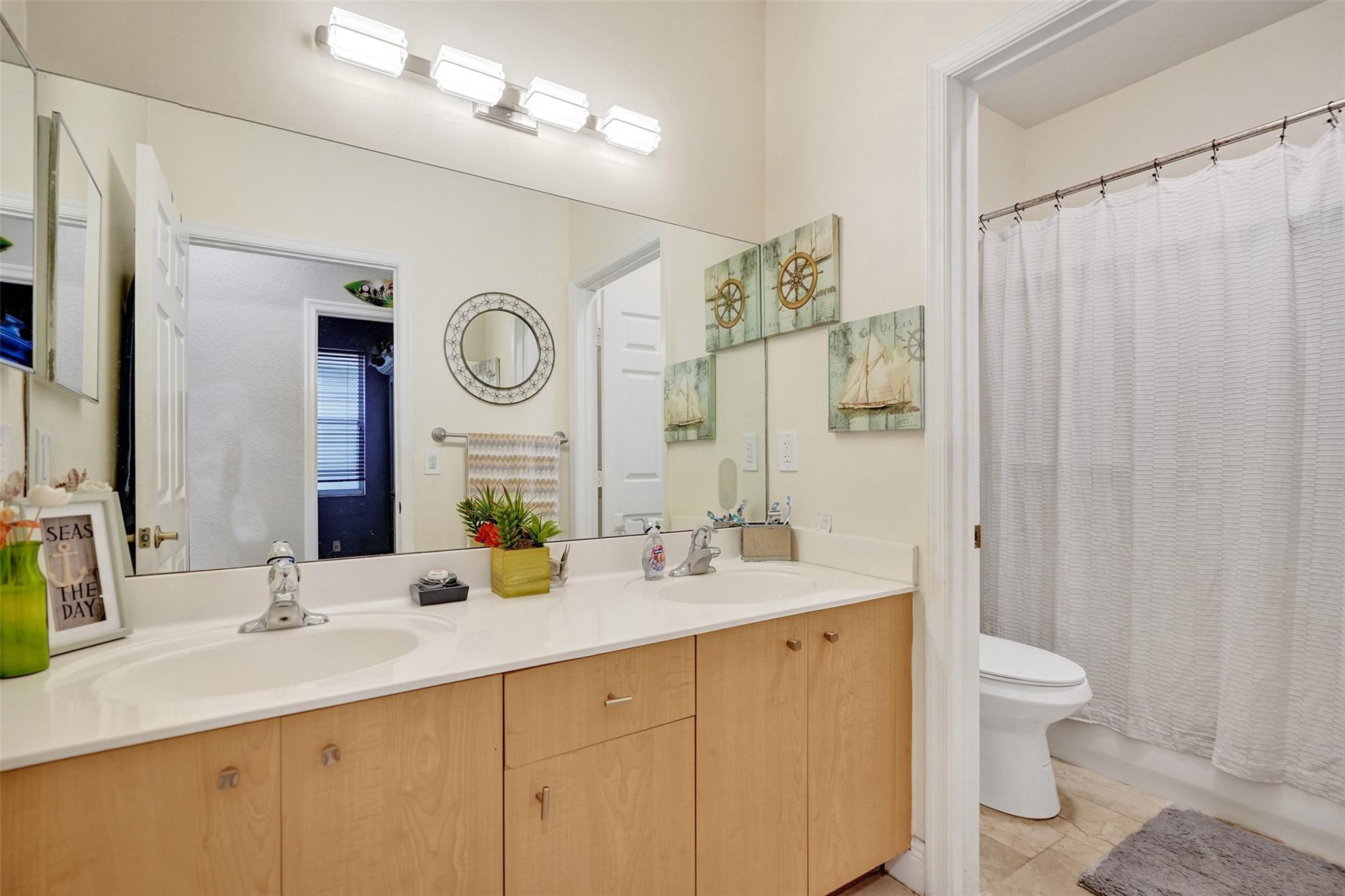 WYNDHAM LAKES NORTH - Residential