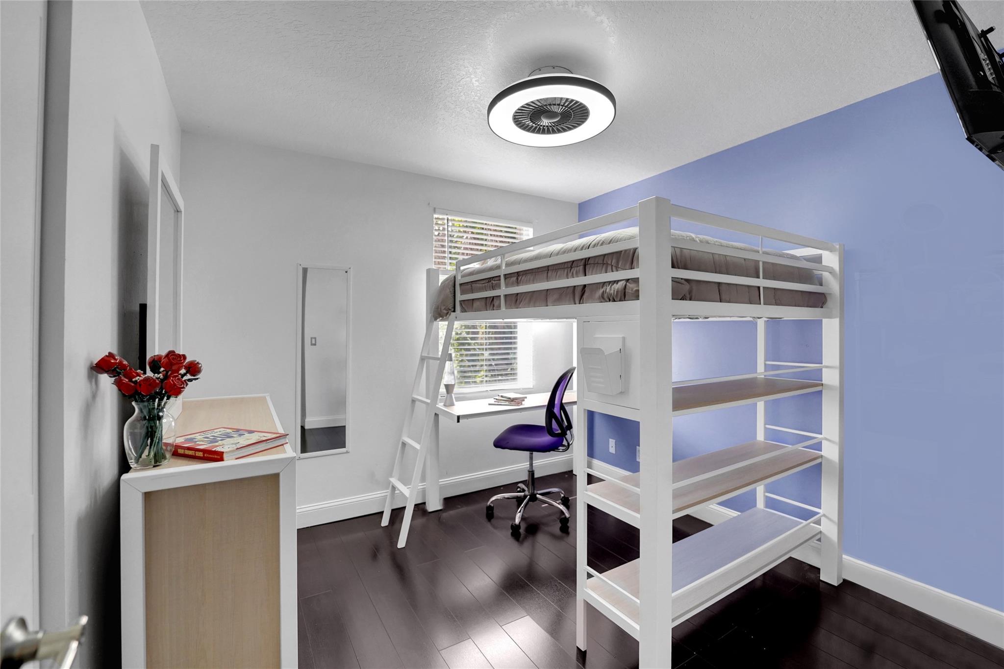 Woodside Estates 127-10 B - Residential