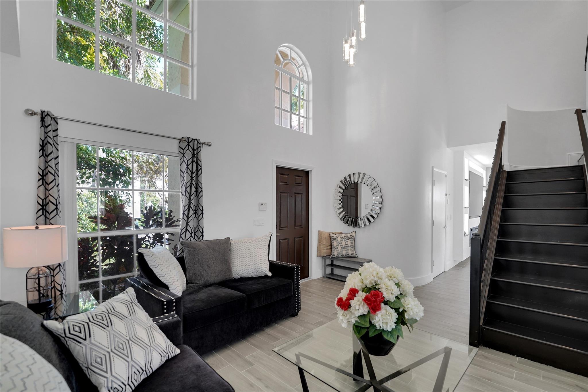 Woodside Estates 127-10 B - Residential