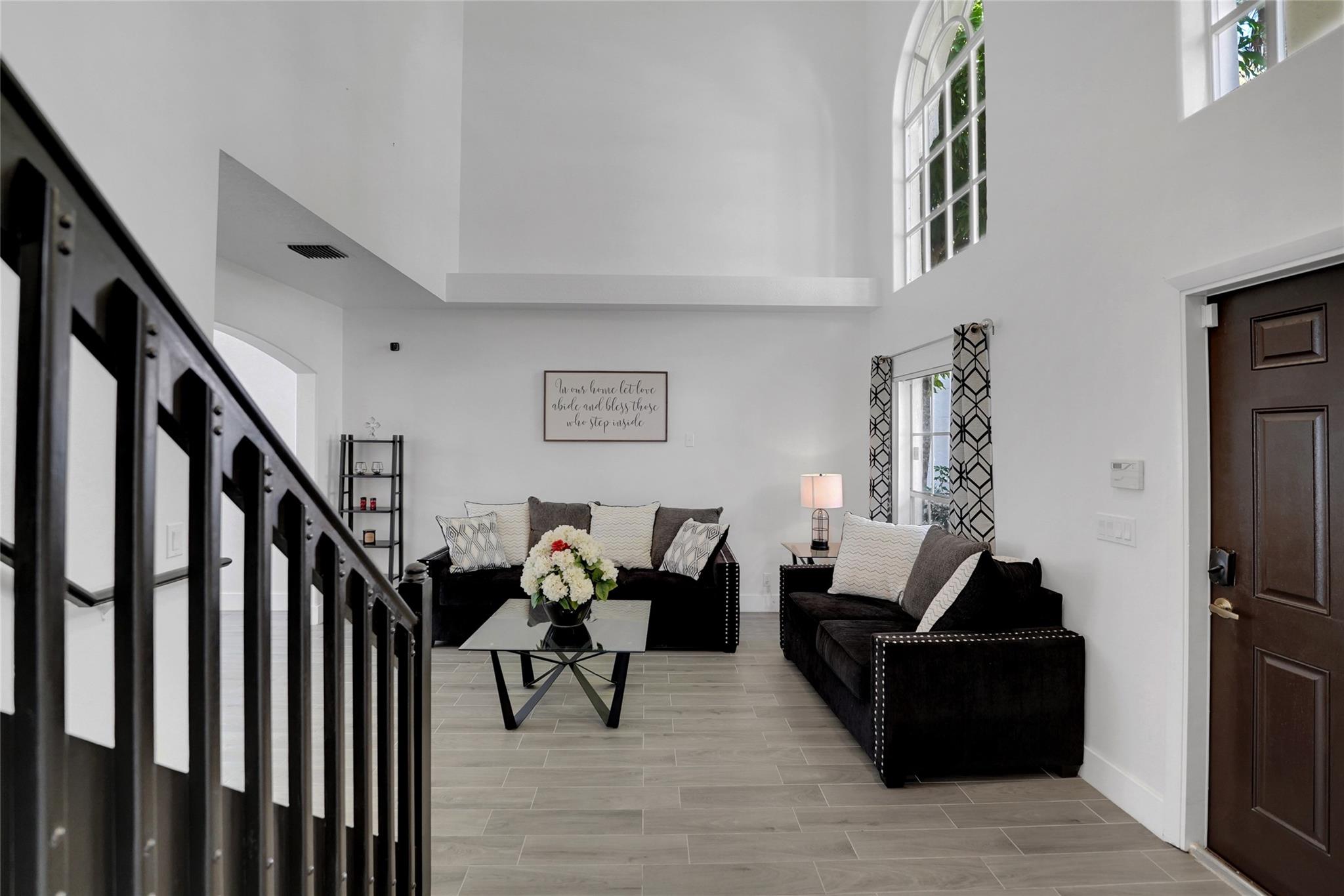 Woodside Estates 127-10 B - Residential