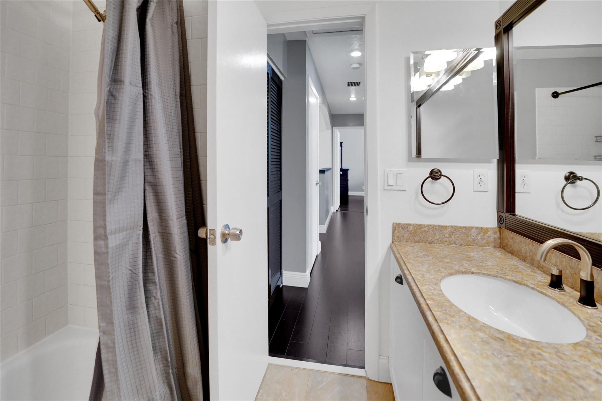 Woodside Estates 127-10 B - Residential