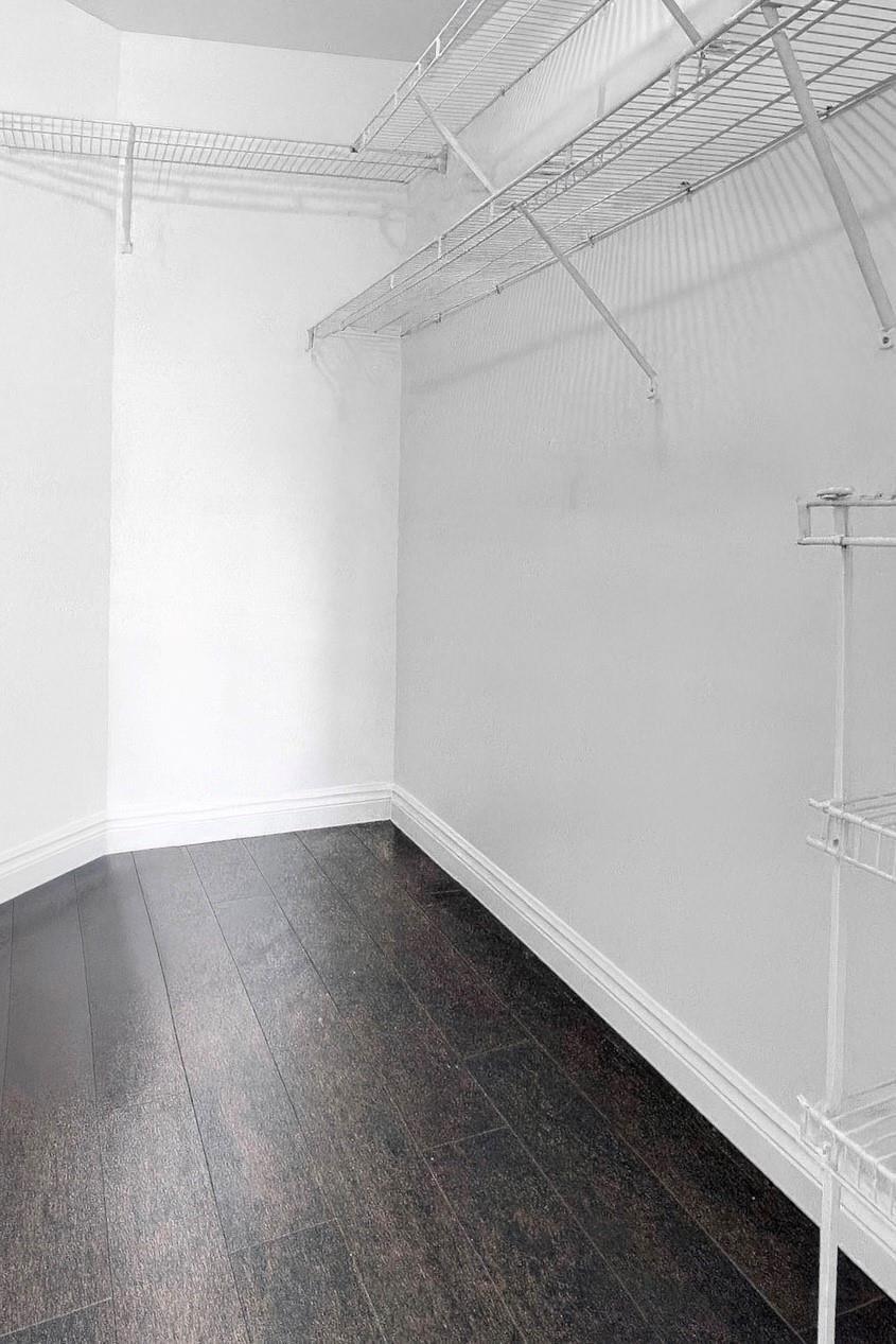 Woodside Estates 127-10 B - Residential