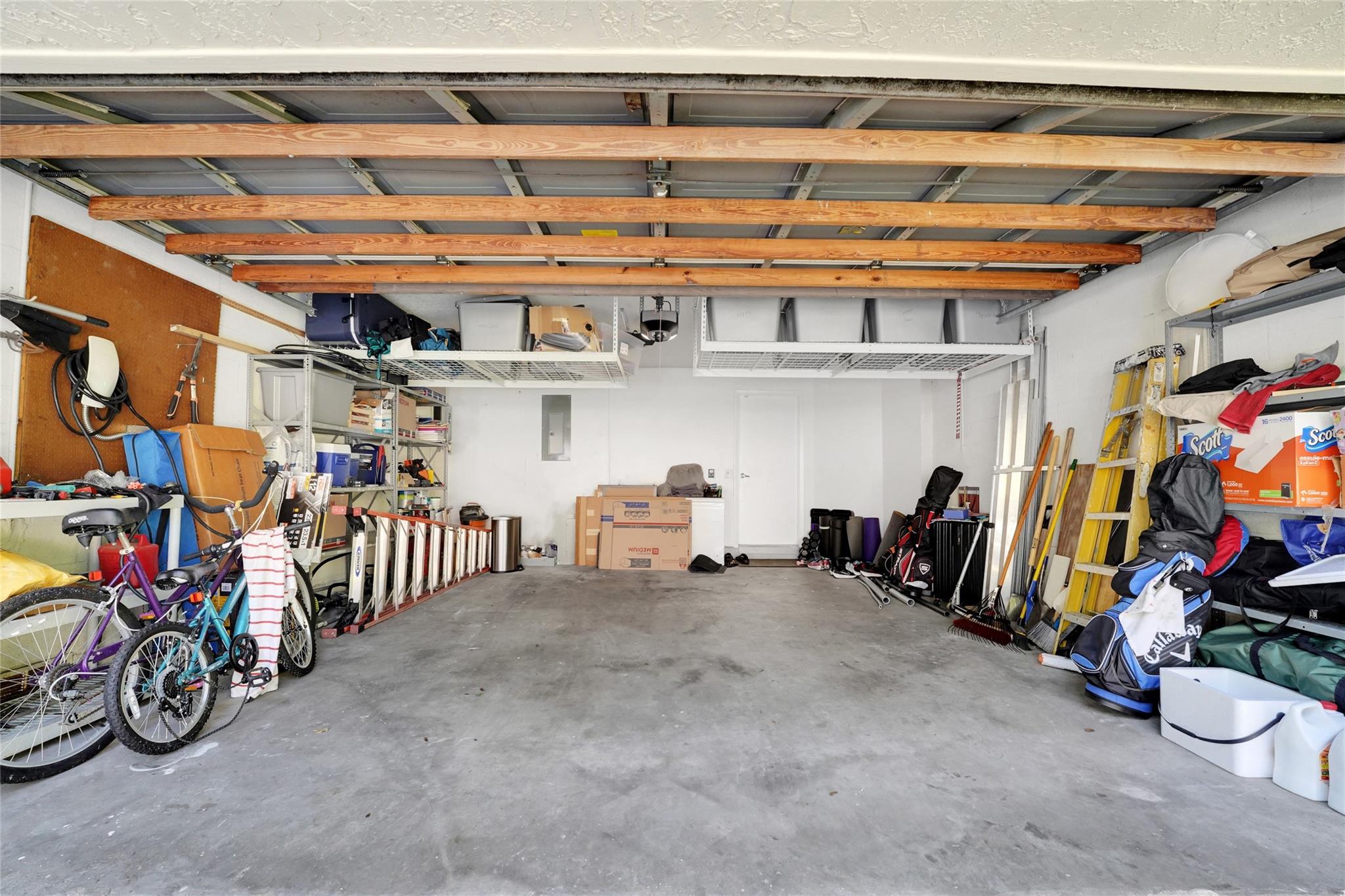 Woodside Estates 127-10 B - Residential