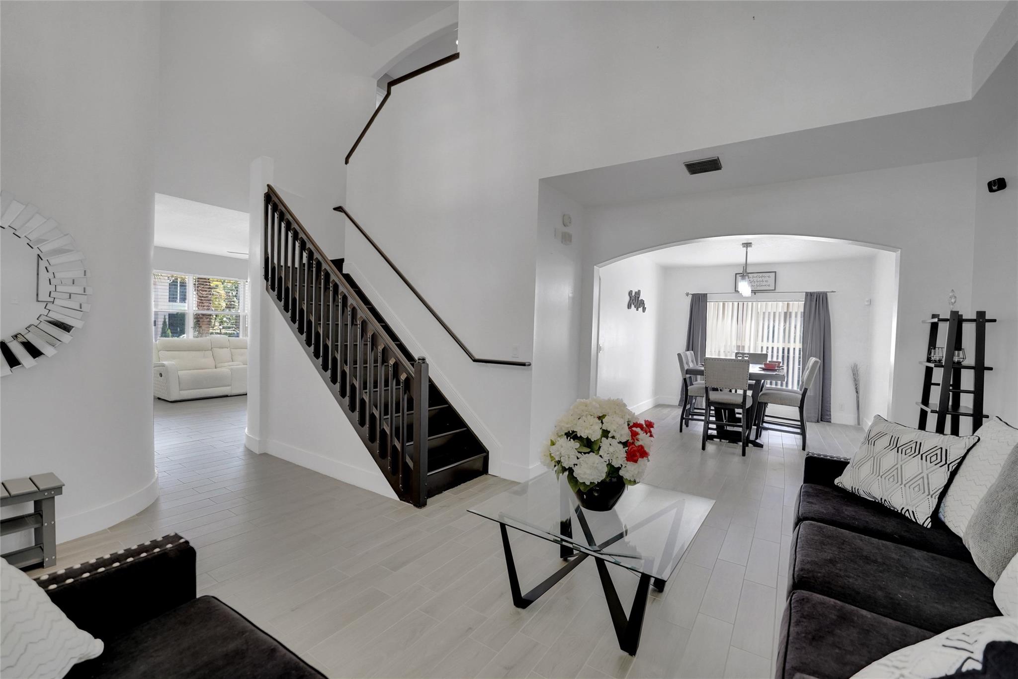 Woodside Estates 127-10 B - Residential