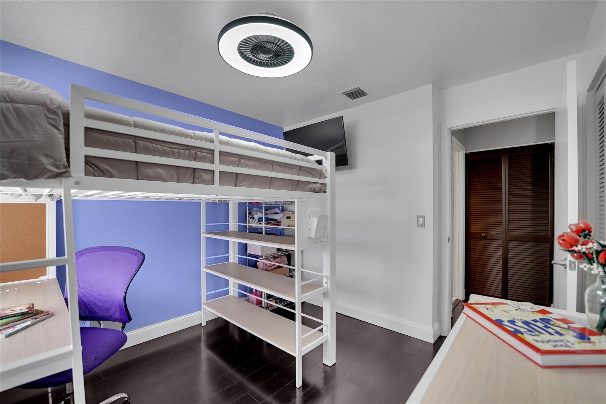 Woodside Estates 127-10 B - Residential