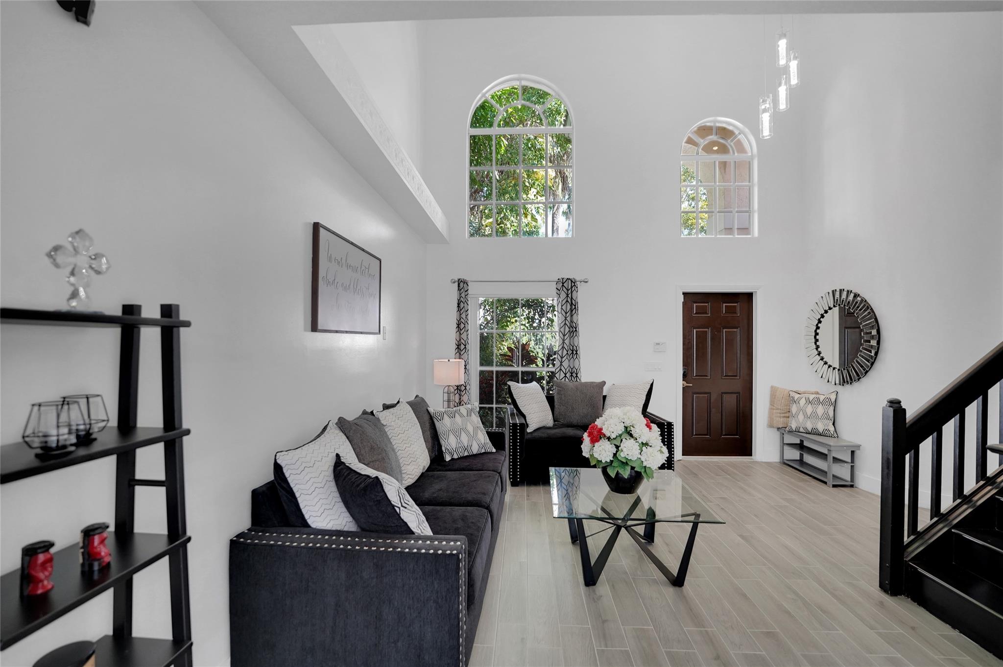 Woodside Estates 127-10 B - Residential