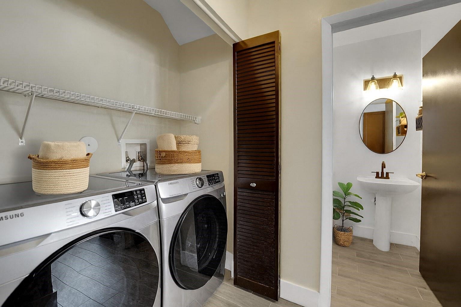 Woodside Estates 127-10 B - Residential