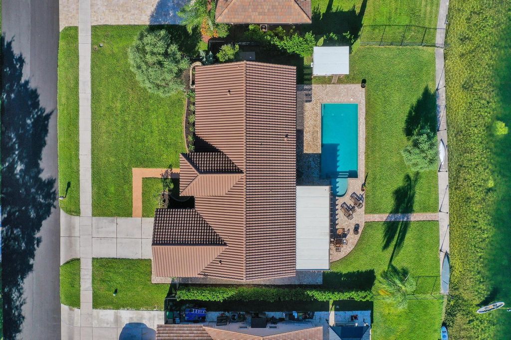 Photo of 10425 SW 20th St, Davie, FL 33324 (MLS # F10527631)