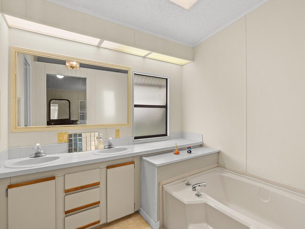 Spanish Lakes Golf Village - Residential