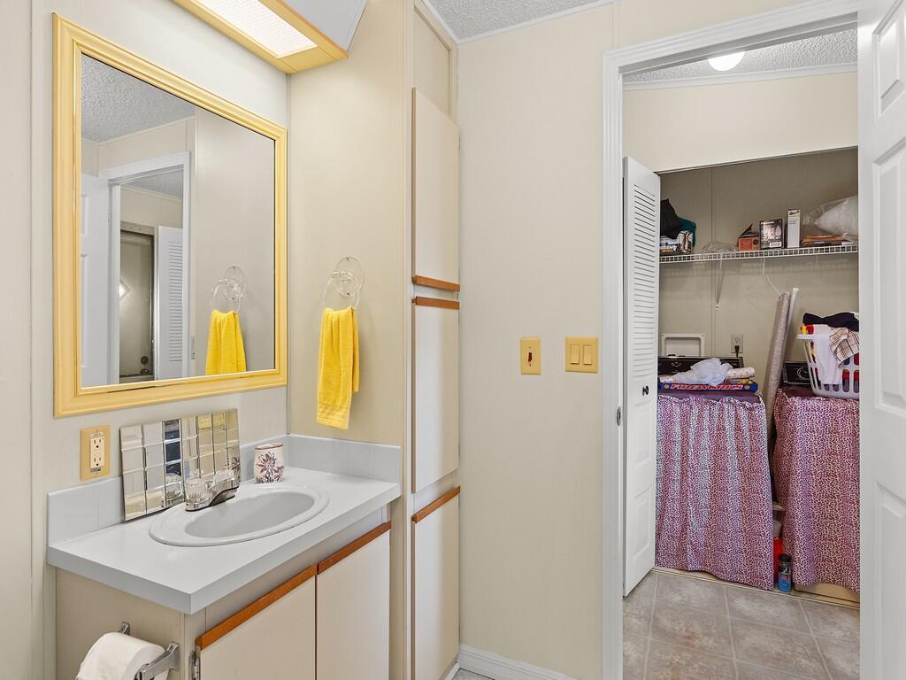 Spanish Lakes Golf Villag - Residential