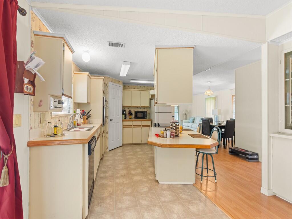 Spanish Lakes Golf Villag - Residential