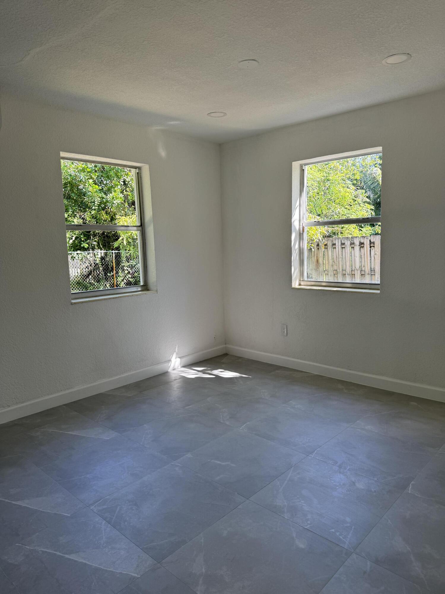 POMPANO BEACH HIGHLANDS 3RD SEC - Residential Lease