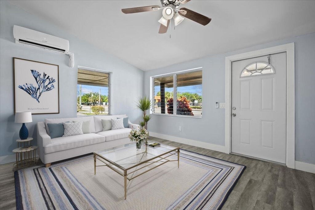 Photo of 4740 10th Avenue N, Lake Worth, FL 33463 (MLS # R11068690)