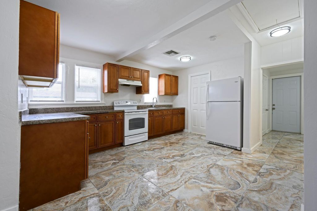 Photo of 701 Washington Avenue, Lake Worth Beach, FL 33460 (MLS # R11125073)