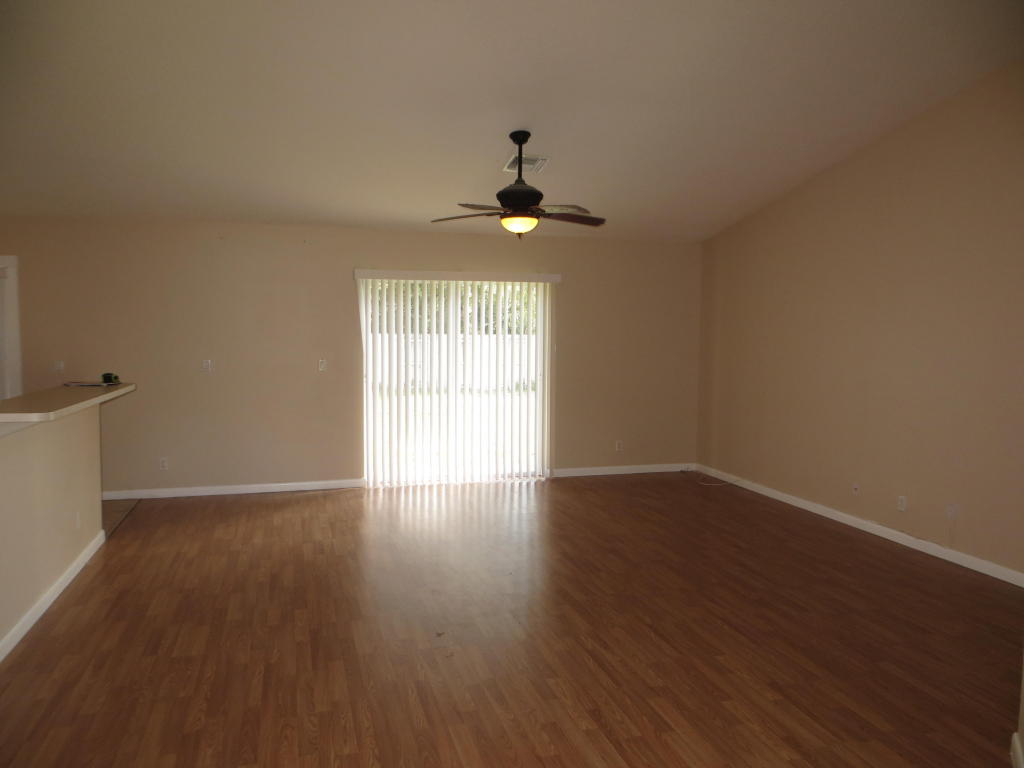 PORT ST LUCIE SECTION 14 - Residential Lease