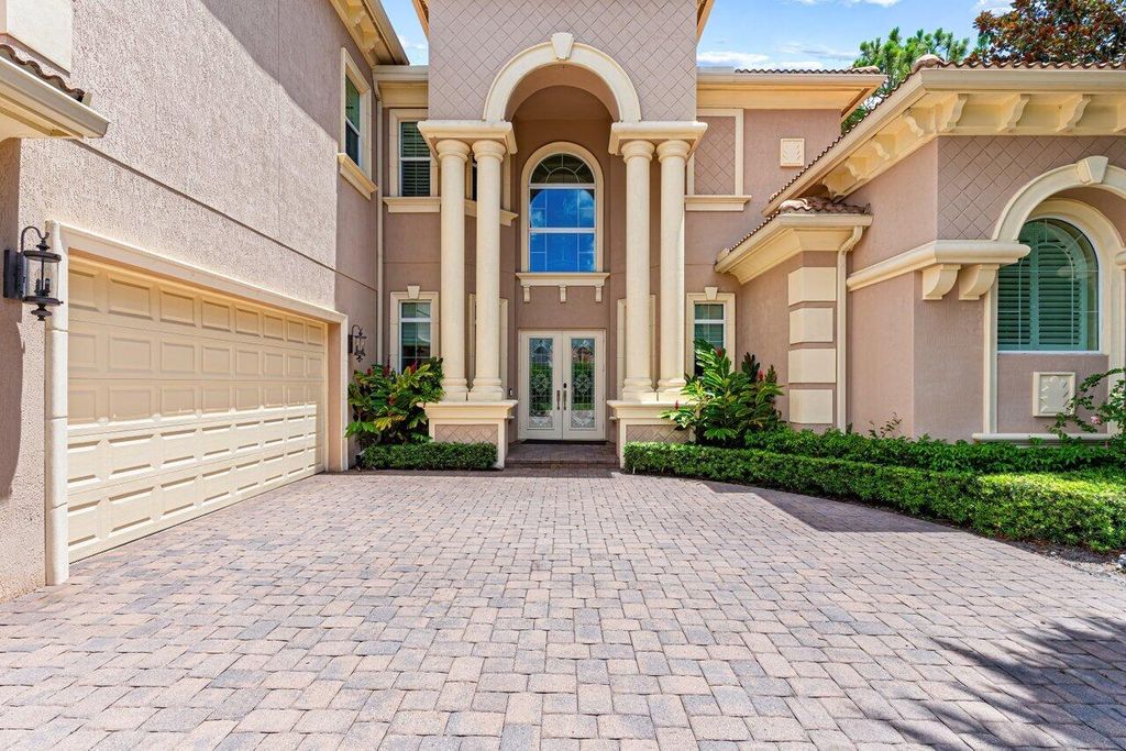 Photo of 6464 Bellamalfi Street, Boca Raton, FL 33496 (MLS # R11111977)
