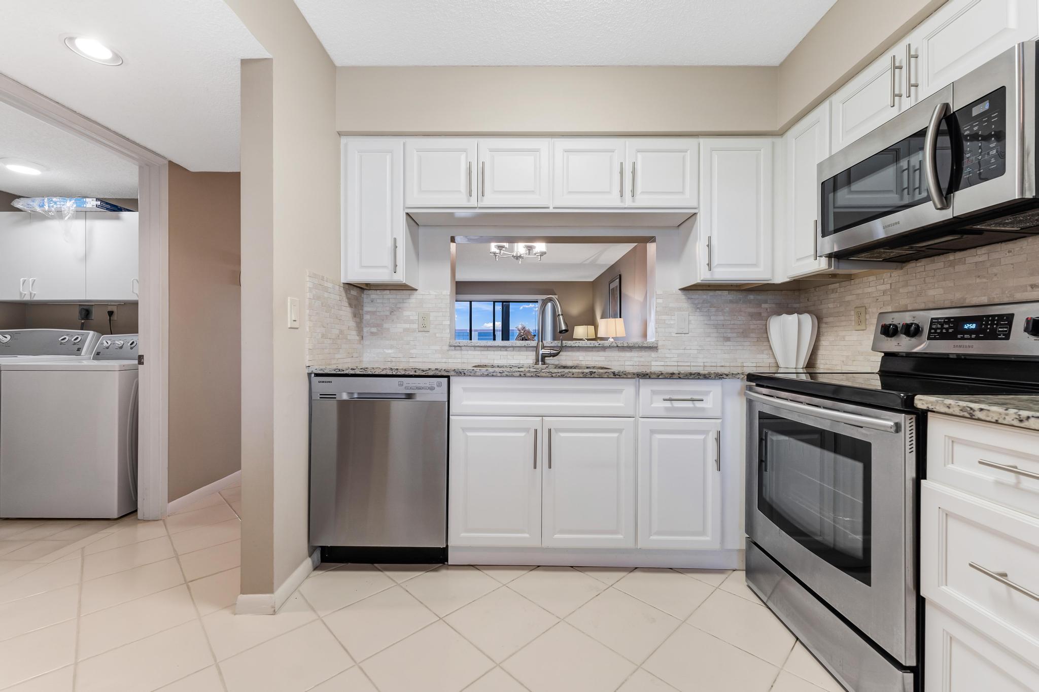 7290 Kinghurst Drive 704