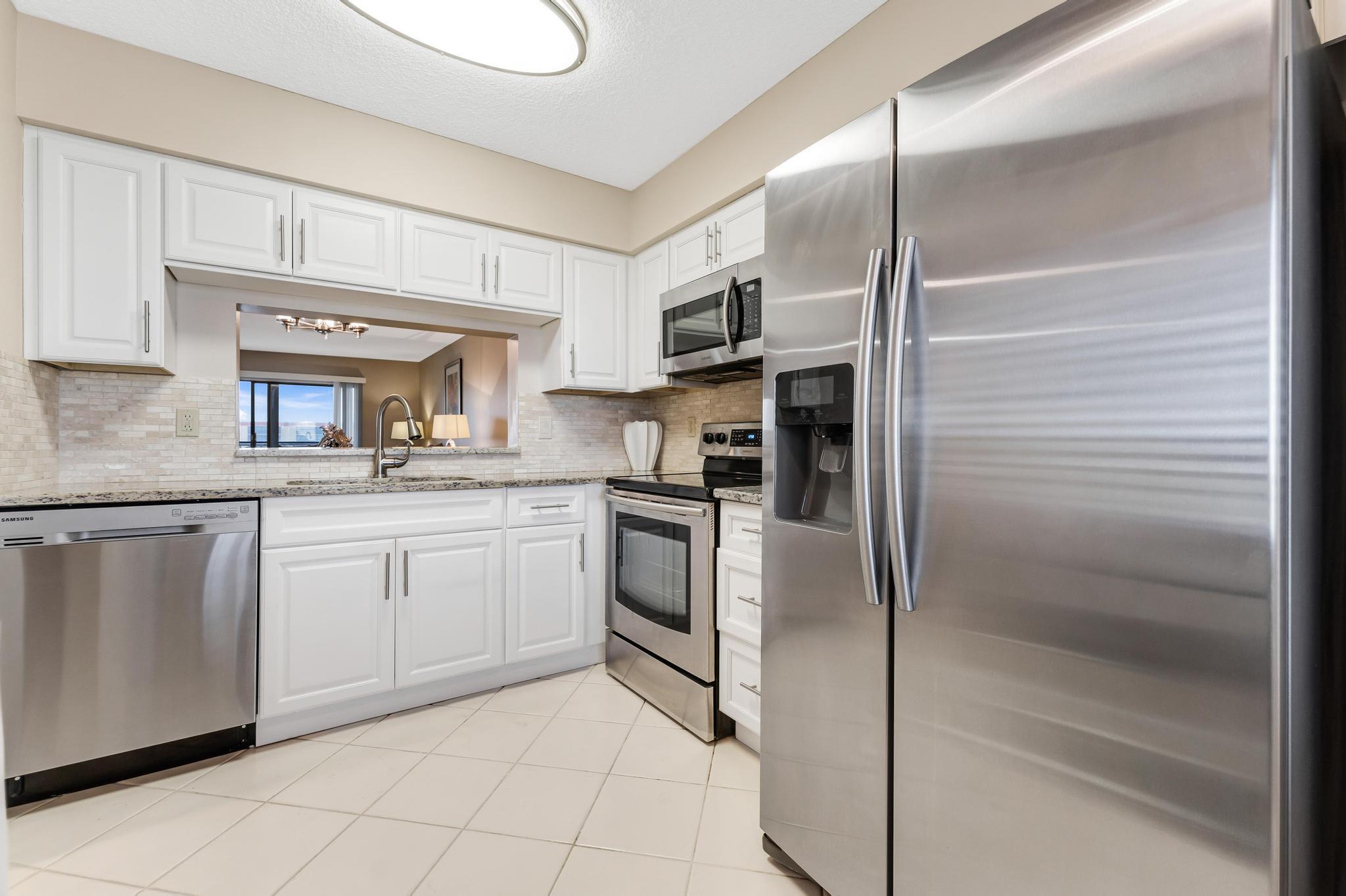 7290 Kinghurst Drive 704