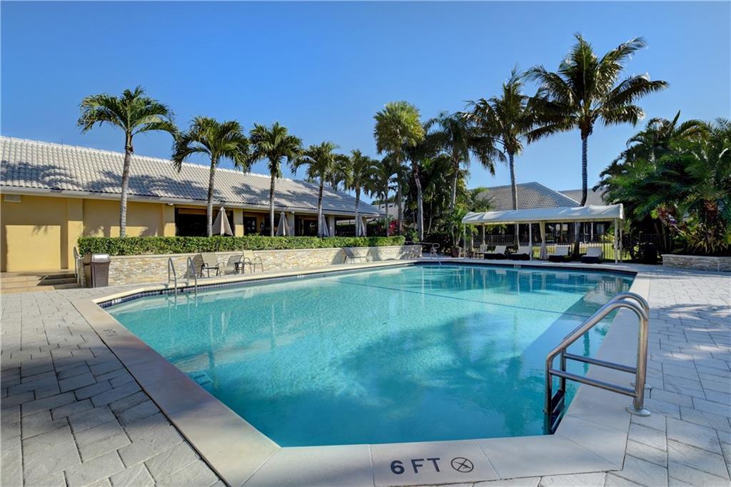 BOCA WOODS COUNTRY CLUB - Residential