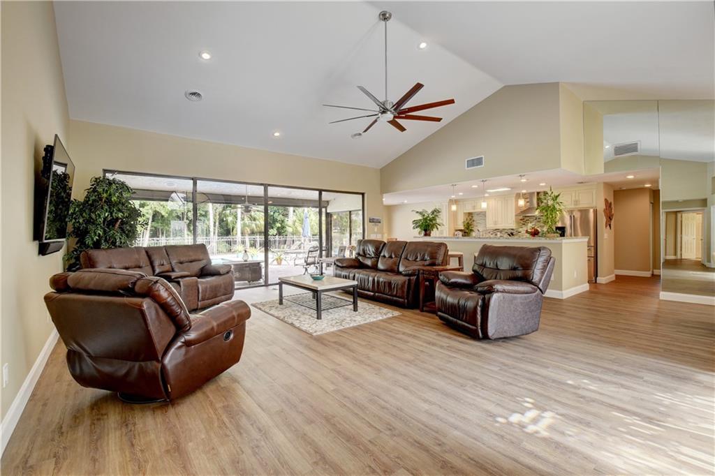 BOCA WOODS COUNTRY CLUB - Residential