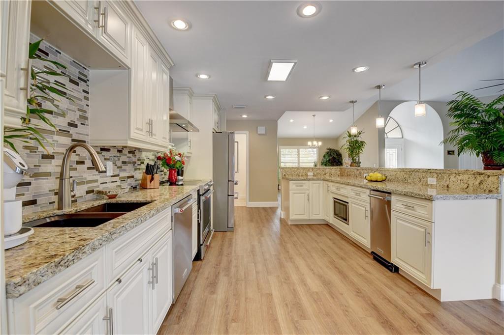 BOCA WOODS COUNTRY CLUB - Residential