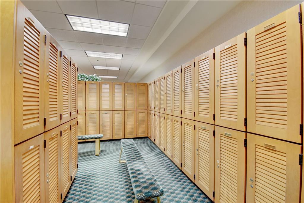 BOCA WOODS COUNTRY CLUB - Residential