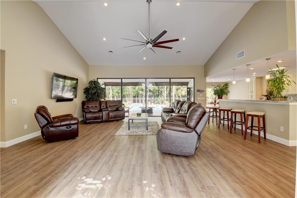 BOCA WOODS COUNTRY CLUB - Residential