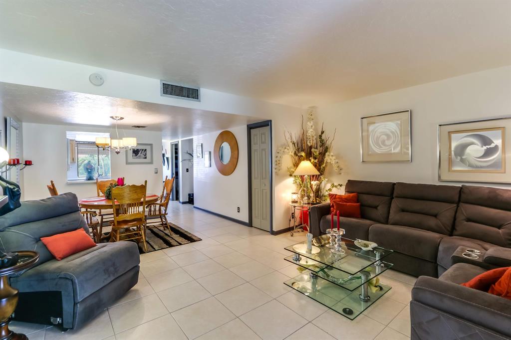 PALM BEACH NATL GOLF AND COUNTRY CLUB ESTATES 3A - Residential