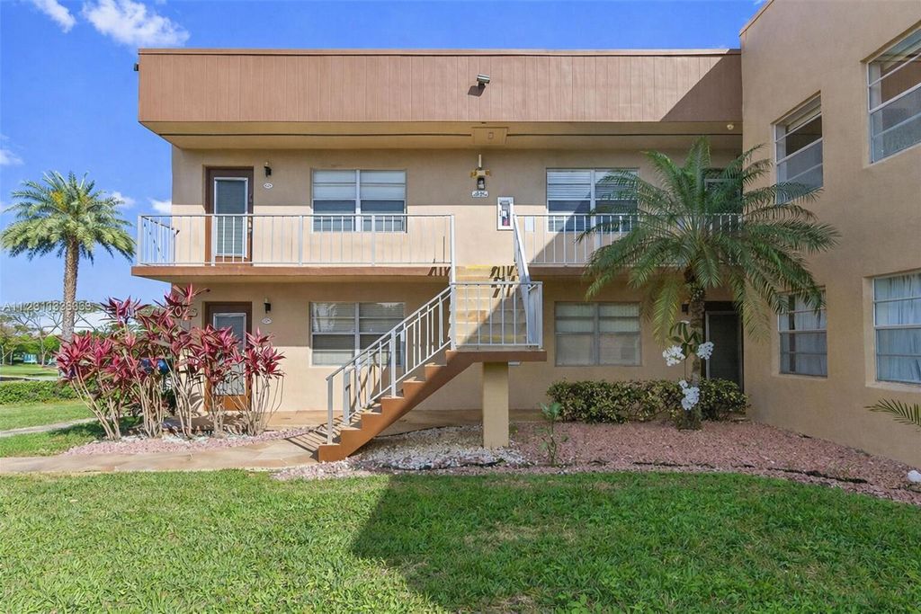 Photo of 528 Burgundy #K, Delray Beach, FL 33484 (MLS # B26003668)