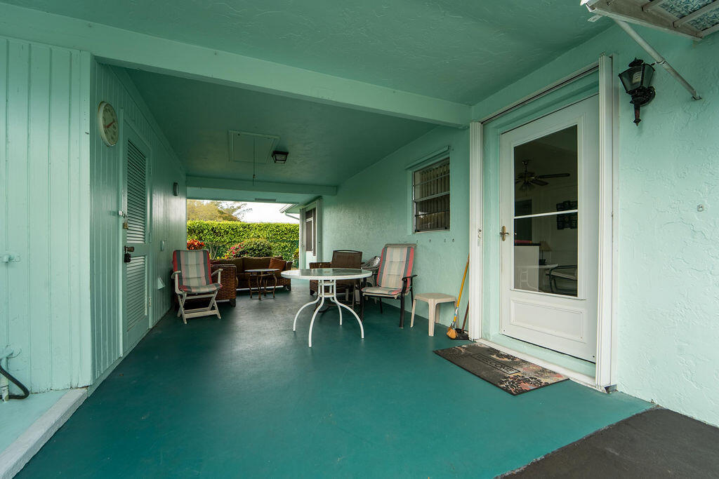 COUNTRY MANORS CONDO - Residential